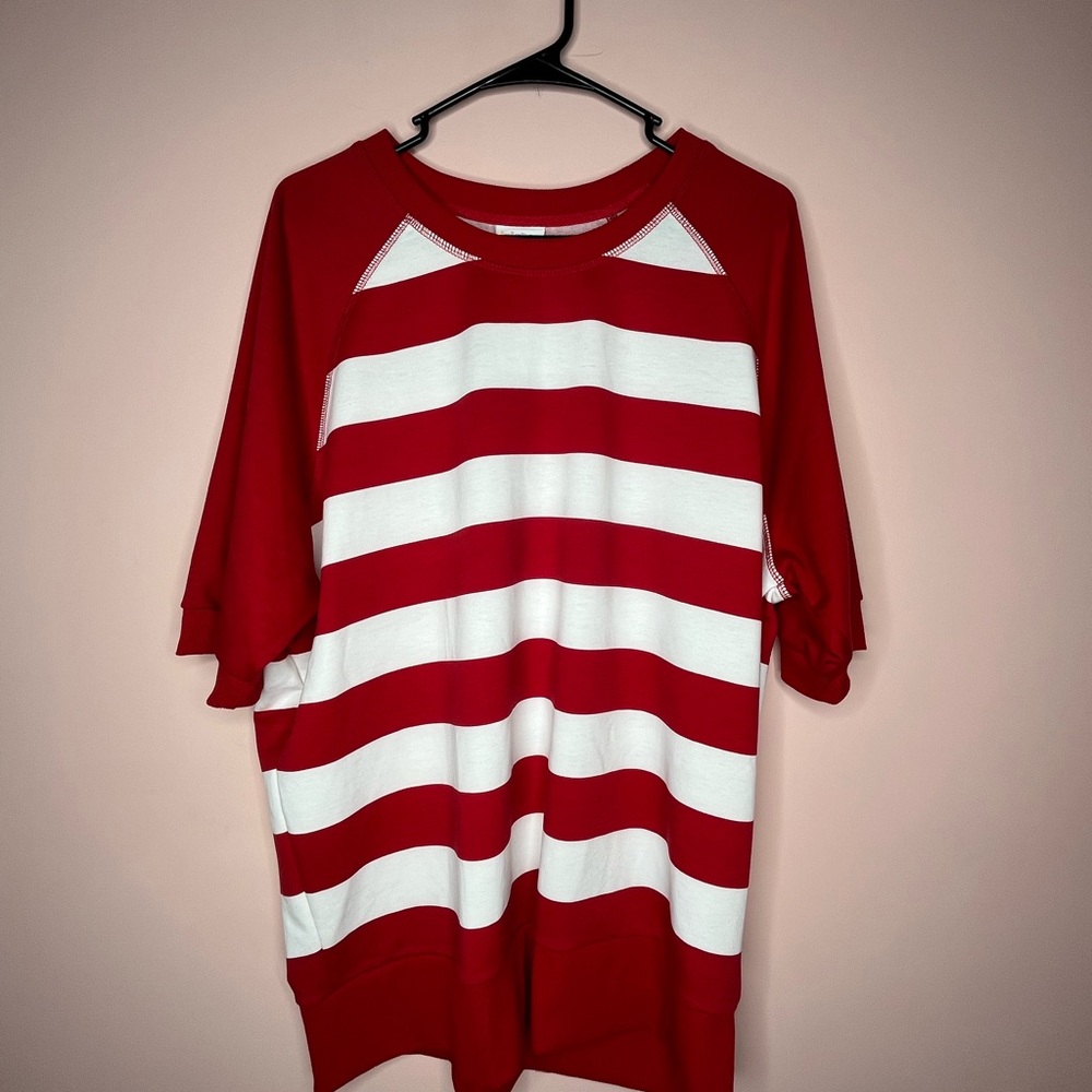 NWT LuLaRoe Jane Short Sleeve Sweatshirt